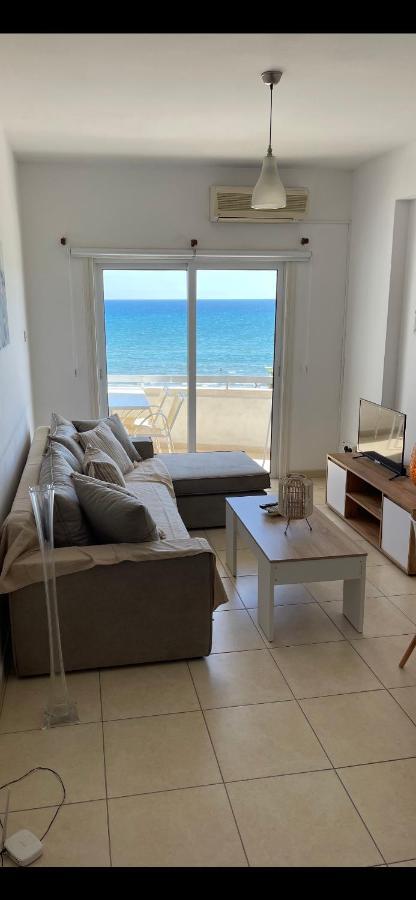 Alex Beach Apartment 31 Ларнака Экстерьер фото