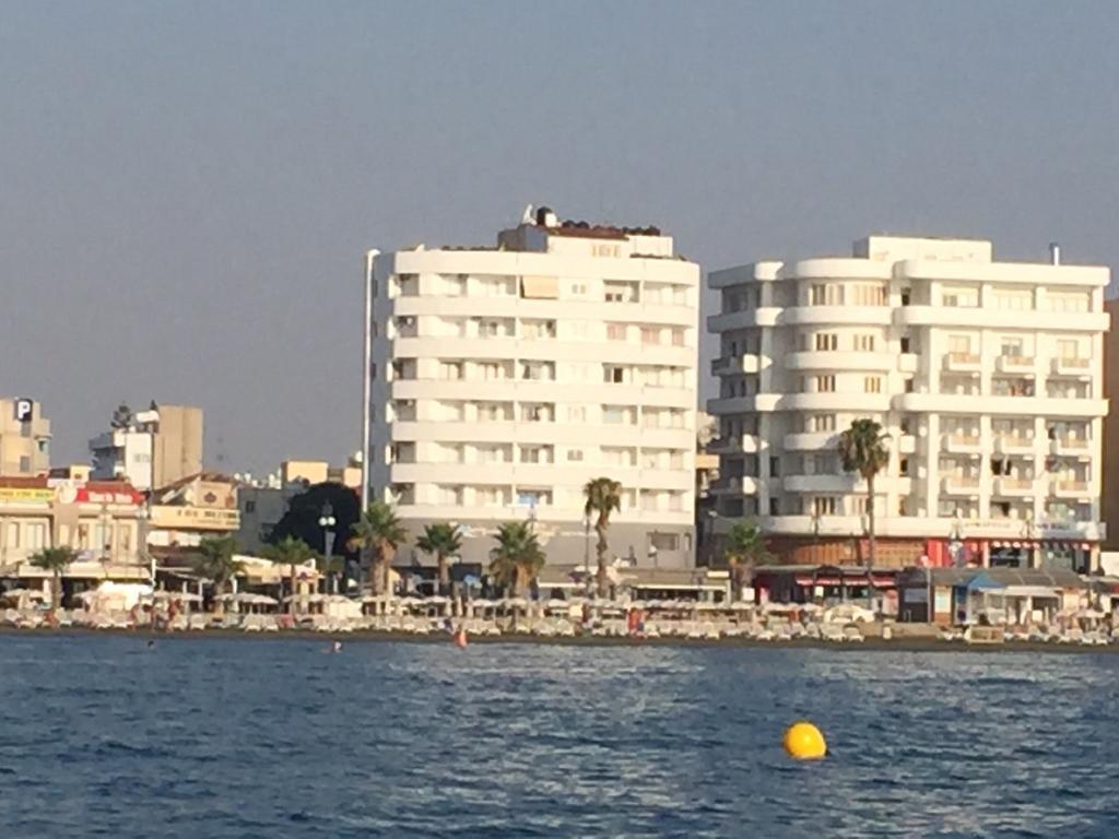Alex Beach Apartment 31 Ларнака Экстерьер фото