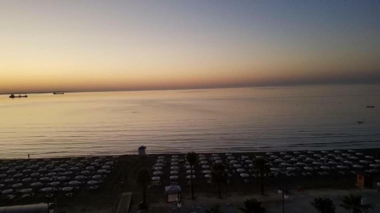 Alex Beach Apartment 31 Ларнака Экстерьер фото